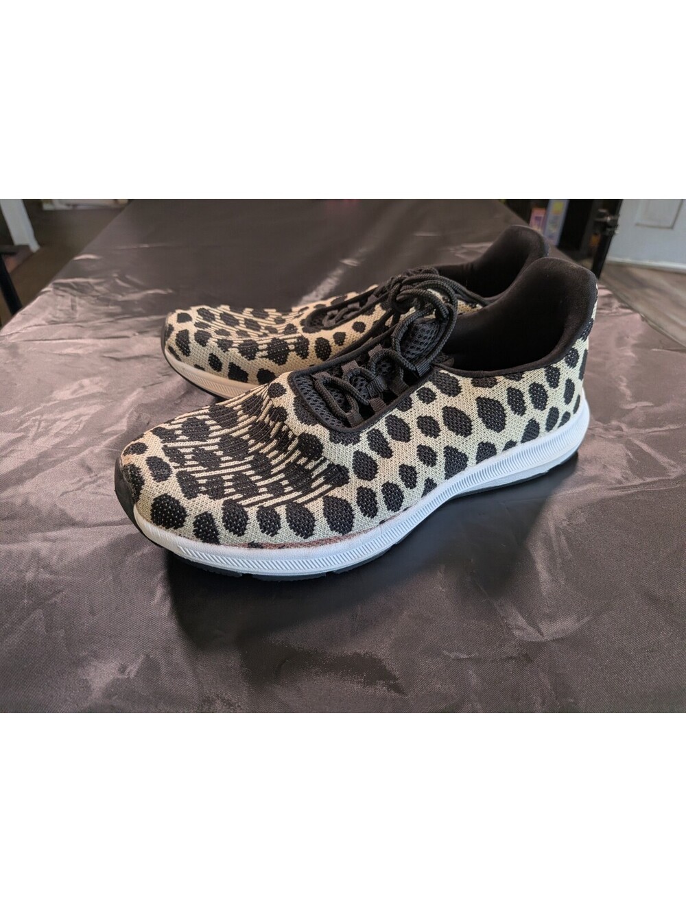 Athletic Works Women Cheetah Leopard Polka Dot Print Soft Running Shoe Sz 8